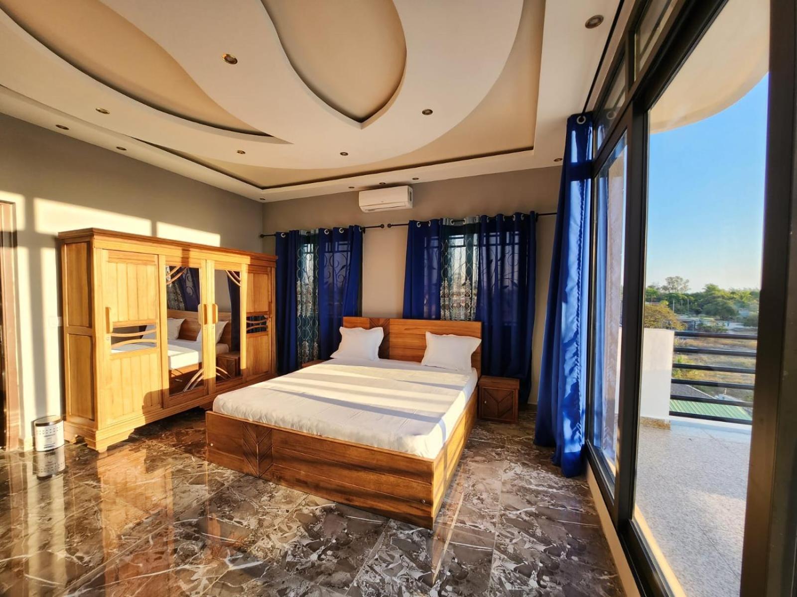 Ocean Heaven Hotel Mahajanga Exterior photo
